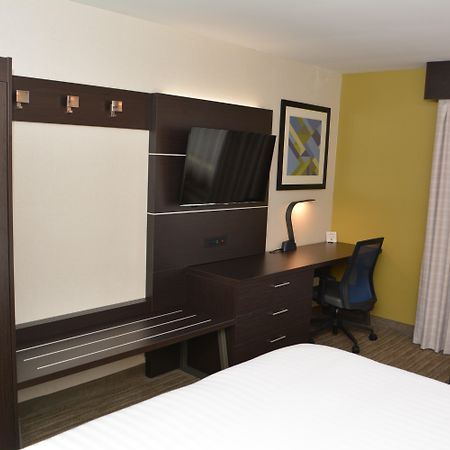 Holiday Inn Express & Suites Waterville - North By Ihg Extérieur photo