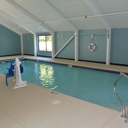 Holiday Inn Express & Suites Waterville - North By Ihg Extérieur photo