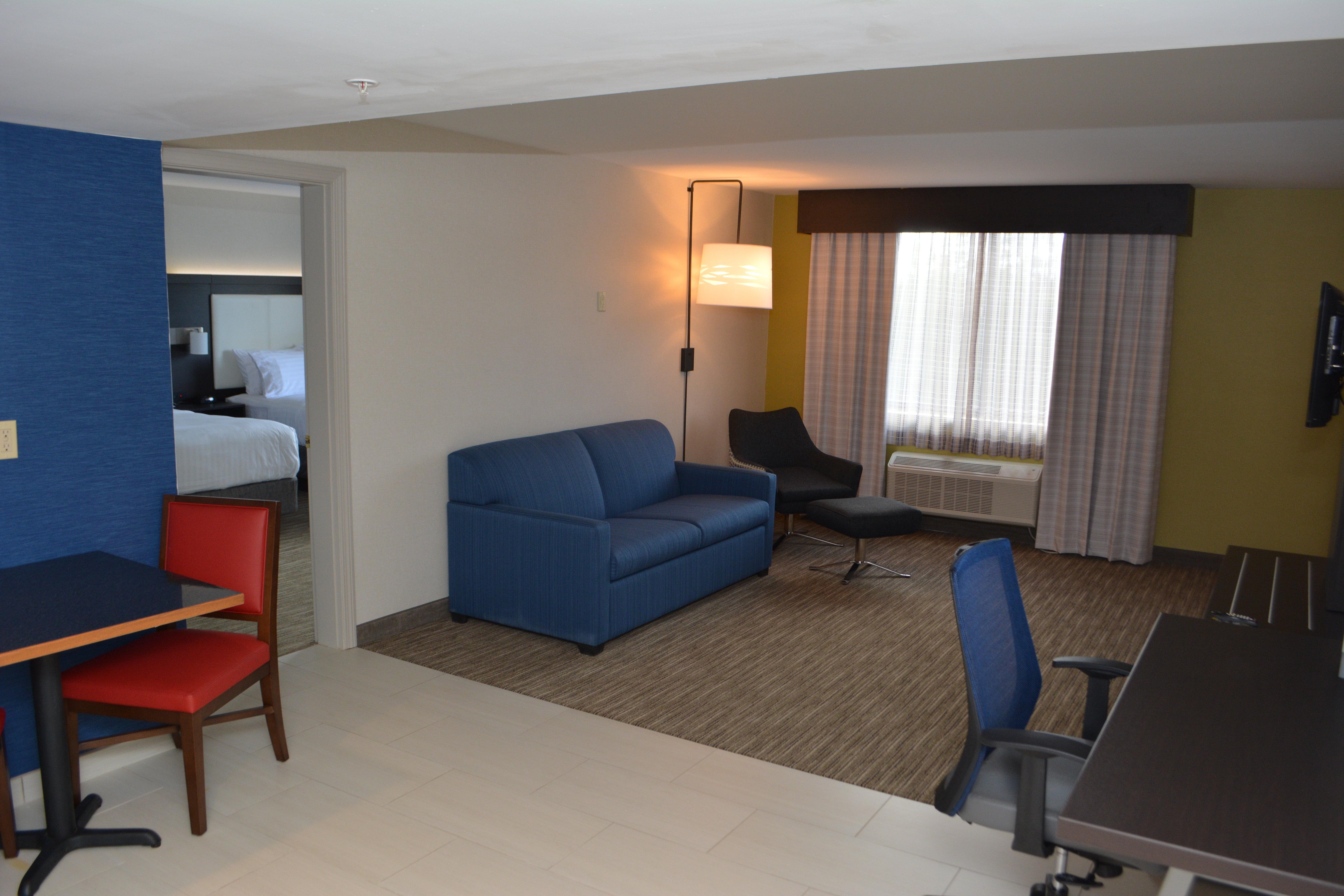Holiday Inn Express & Suites Waterville - North By Ihg Extérieur photo