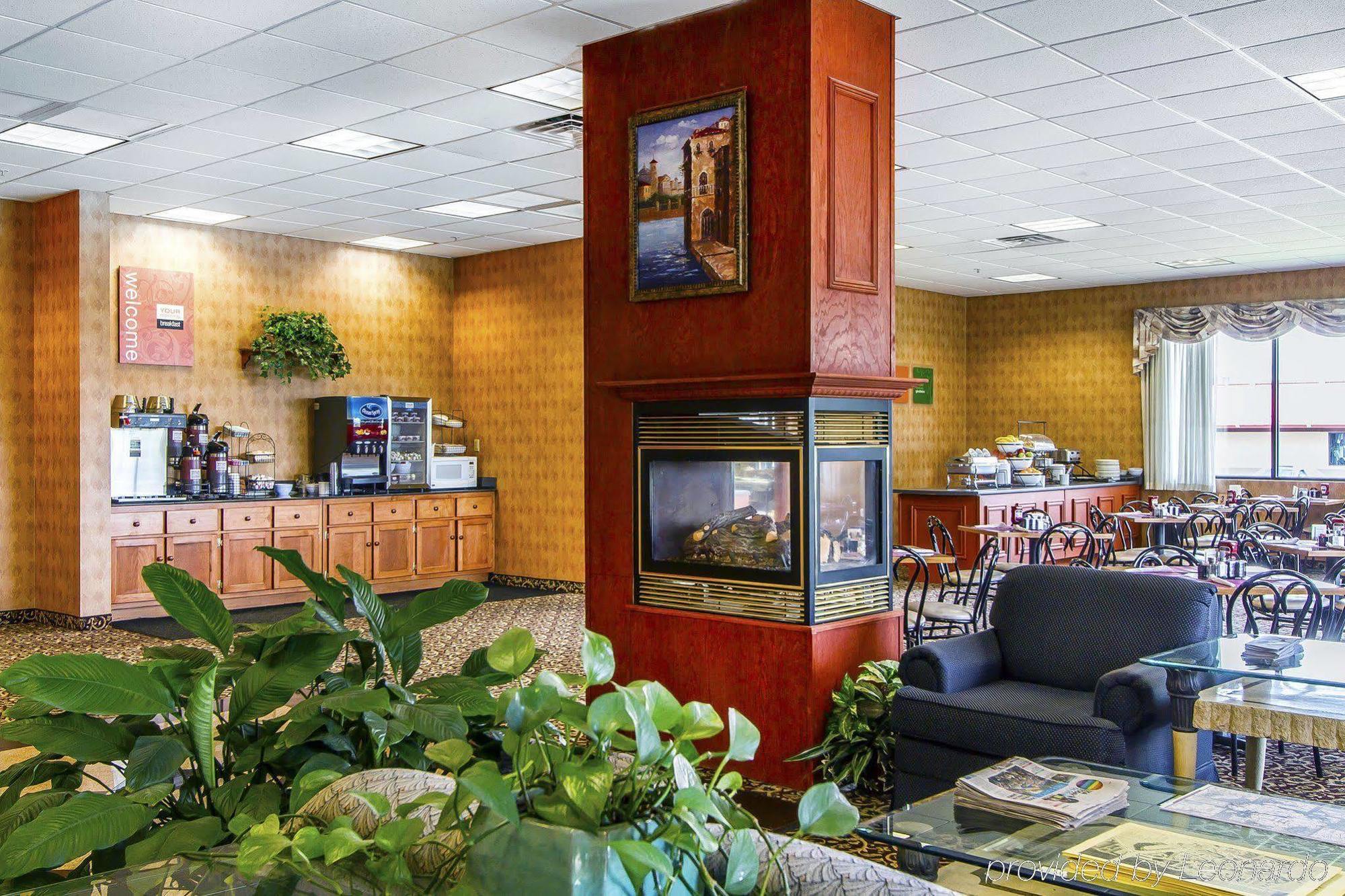Holiday Inn Express & Suites Waterville - North By Ihg Extérieur photo