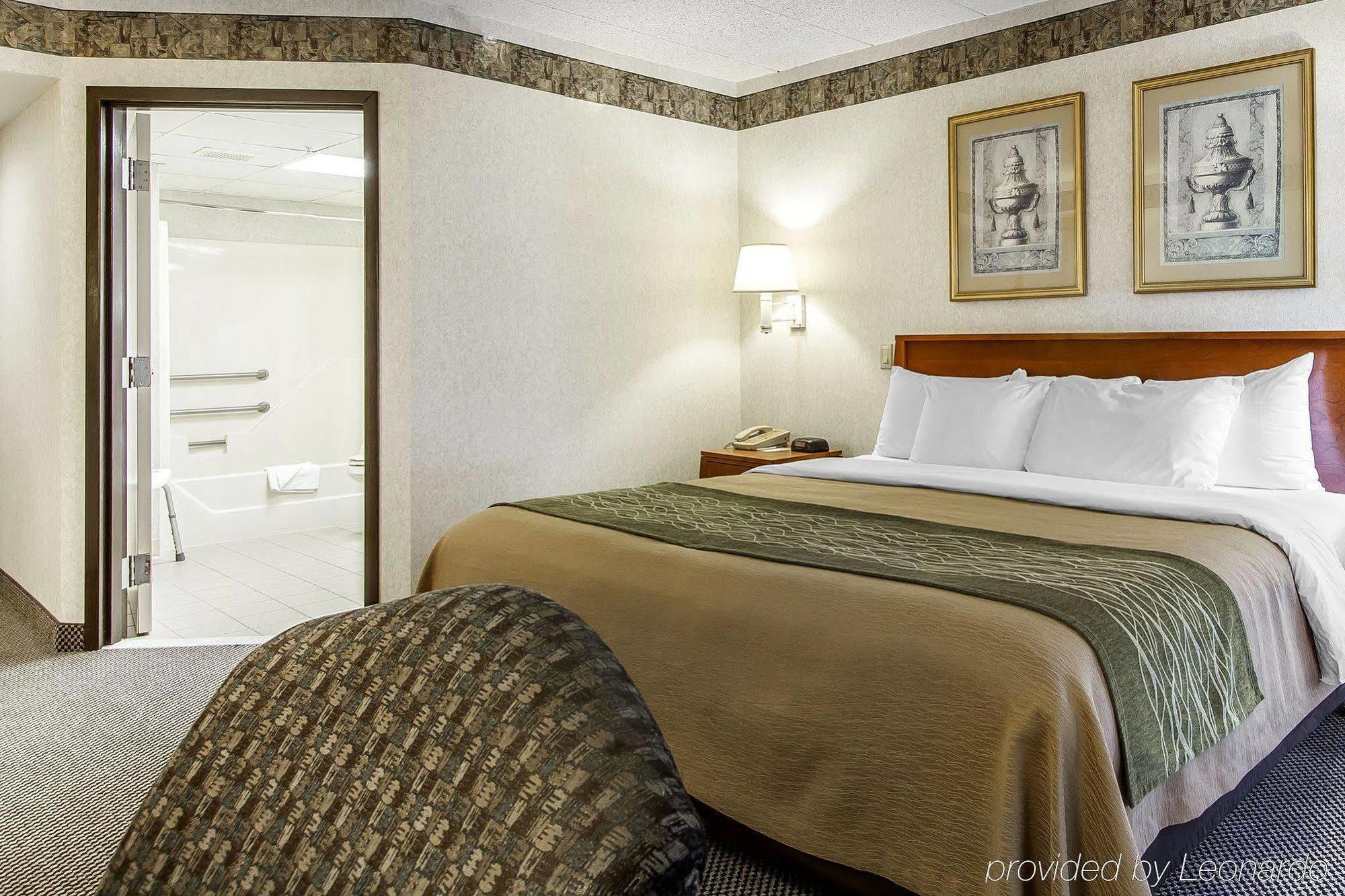 Holiday Inn Express & Suites Waterville - North By Ihg Extérieur photo