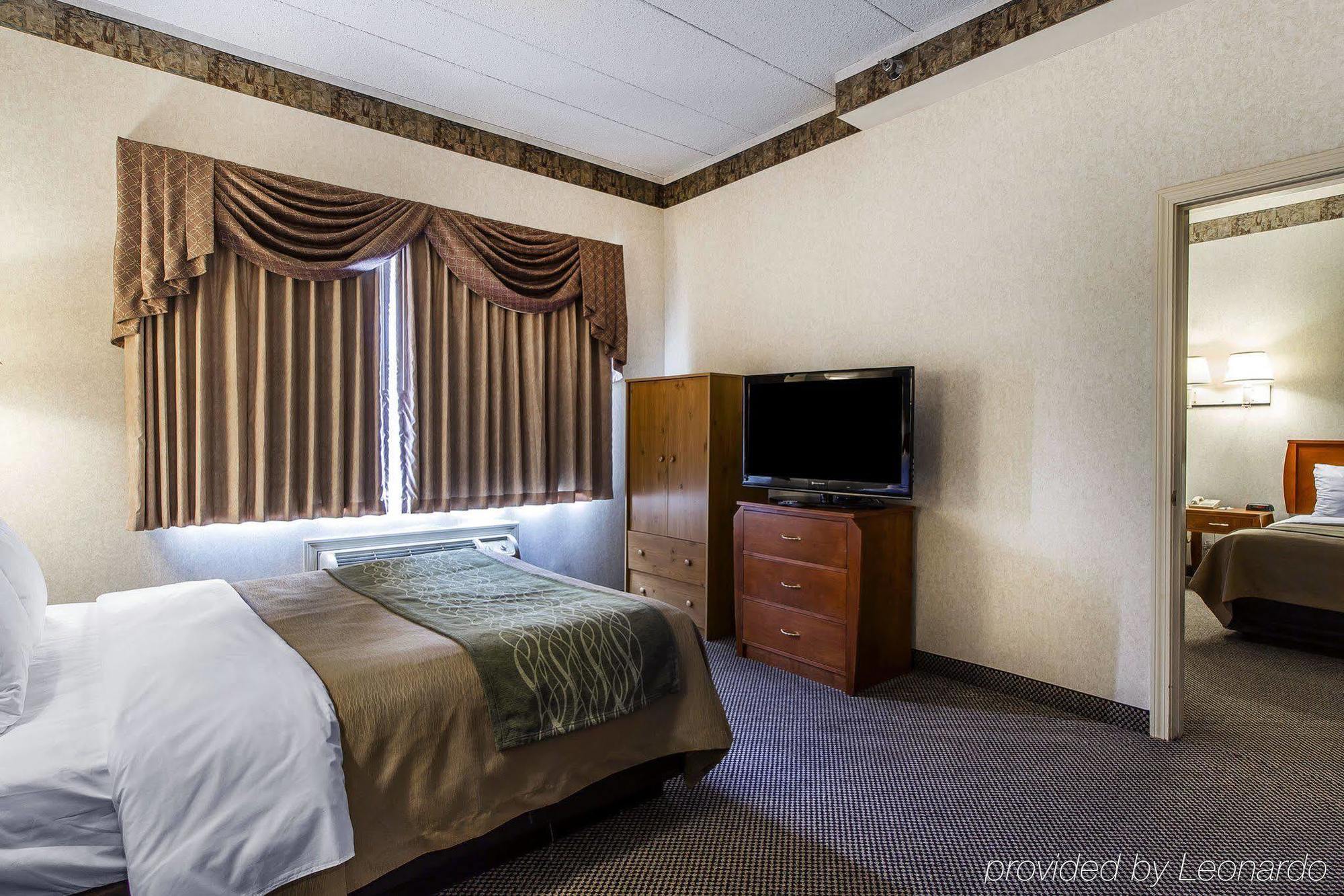 Holiday Inn Express & Suites Waterville - North By Ihg Extérieur photo