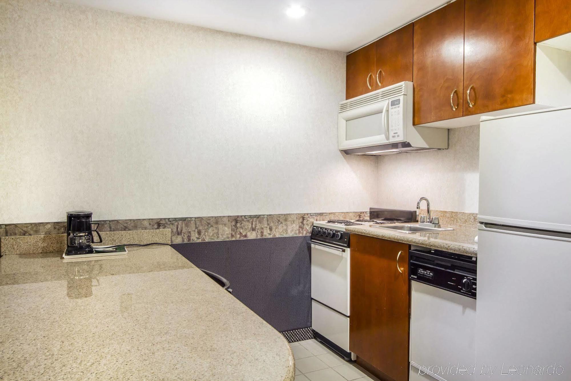 Holiday Inn Express & Suites Waterville - North By Ihg Extérieur photo