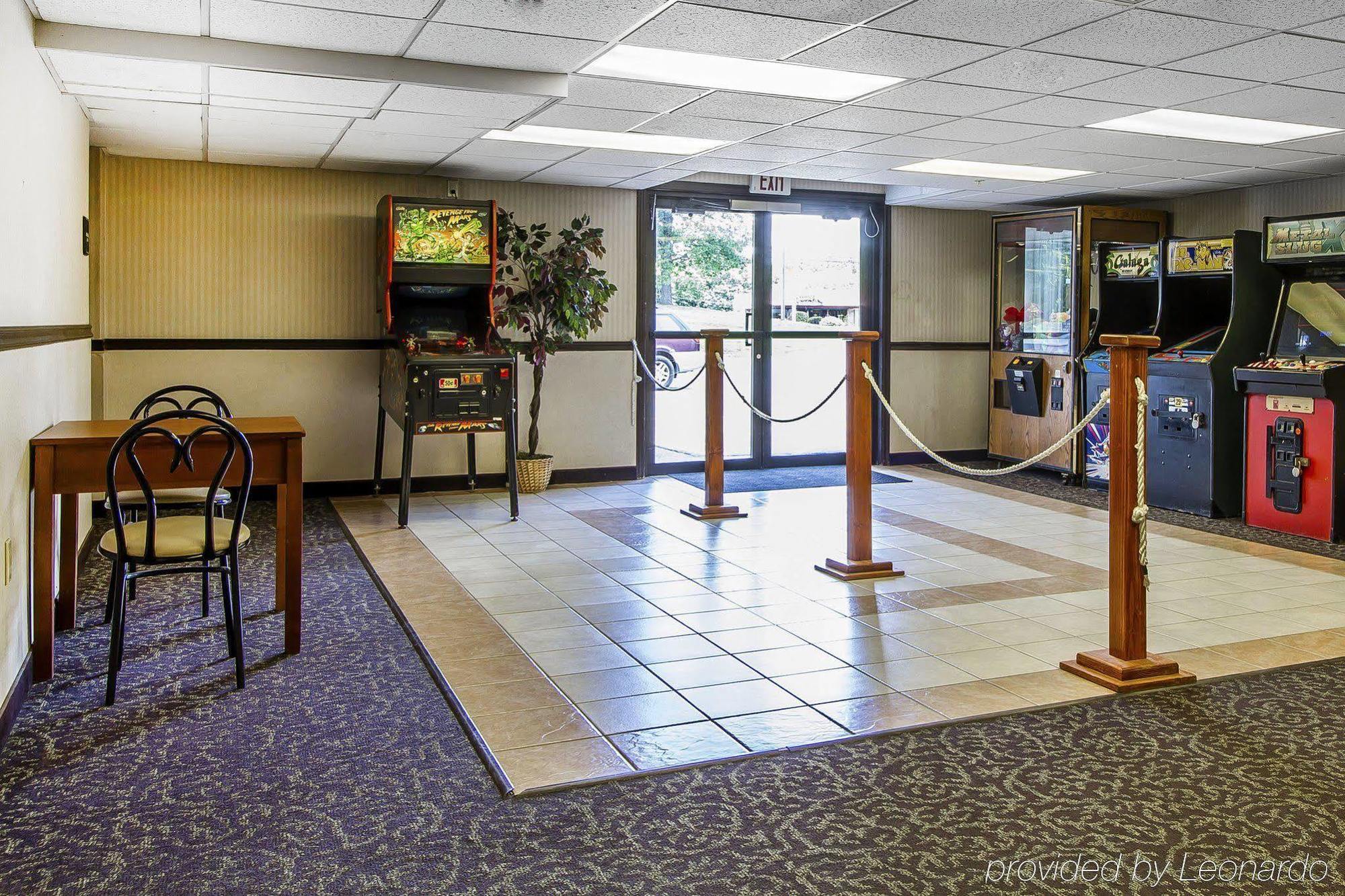 Holiday Inn Express & Suites Waterville - North By Ihg Extérieur photo