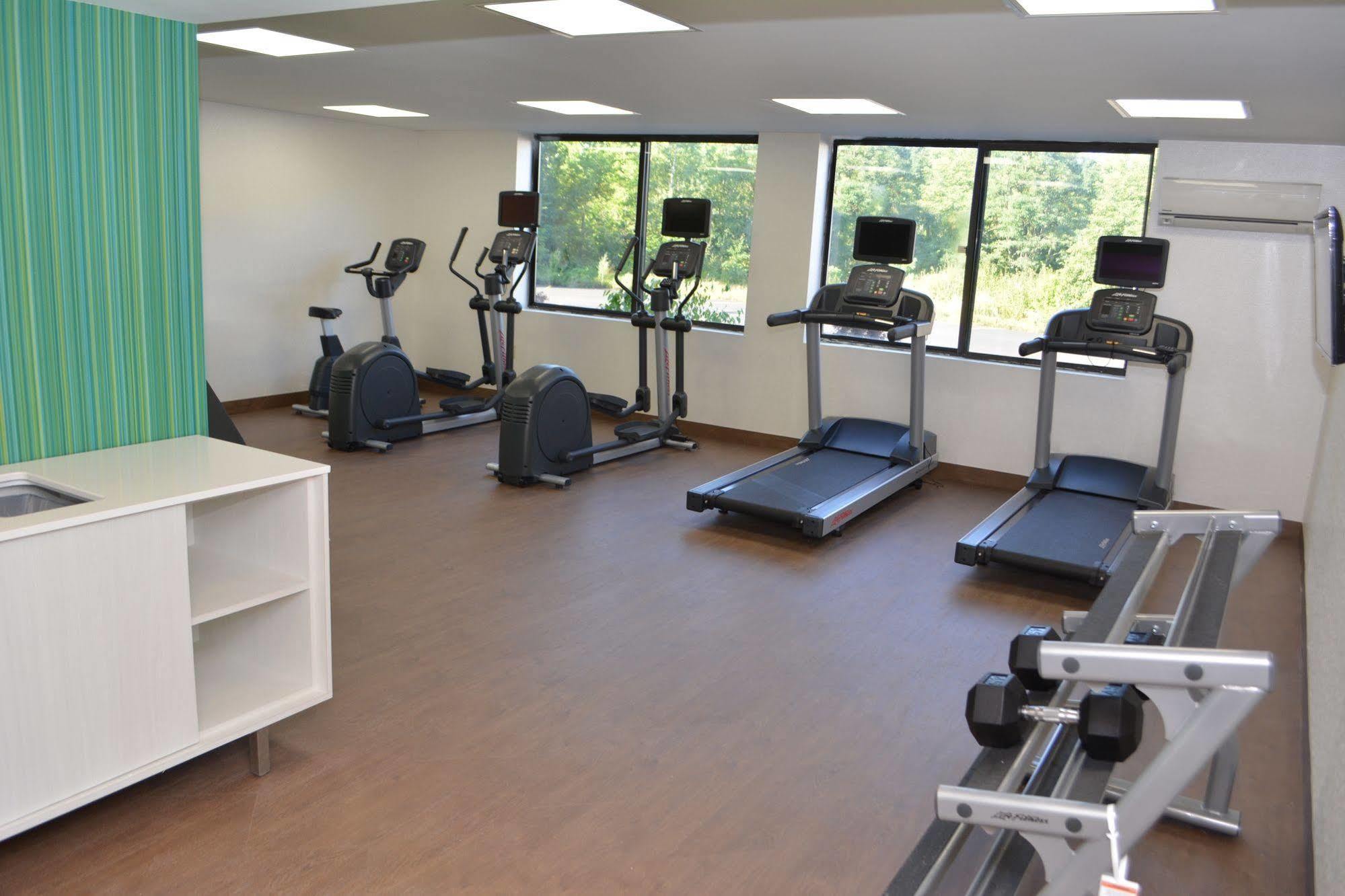 Holiday Inn Express & Suites Waterville - North By Ihg Extérieur photo